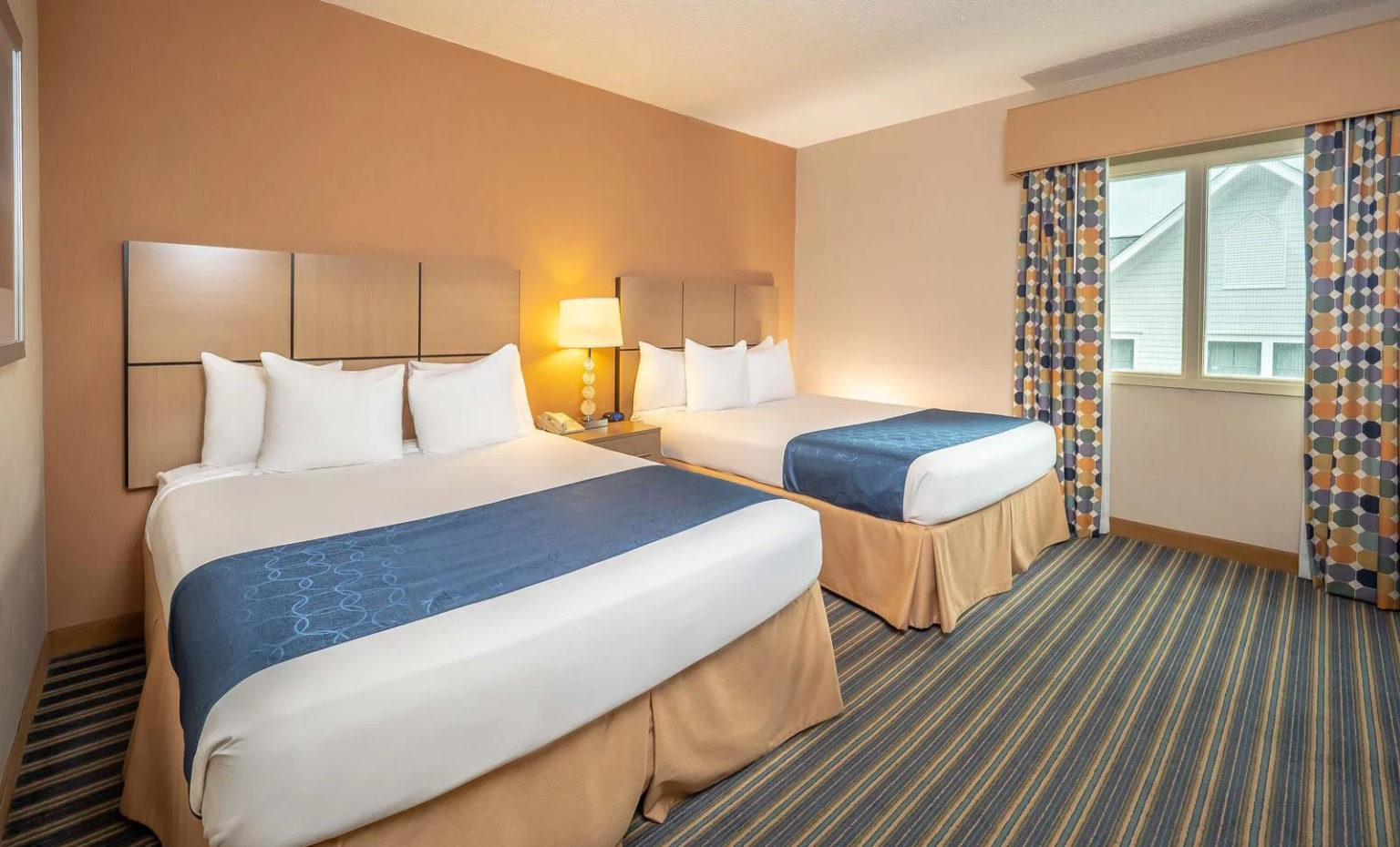 Atlantic Sands Hotel & Conference Center Photo & Video Rehoboth, DE